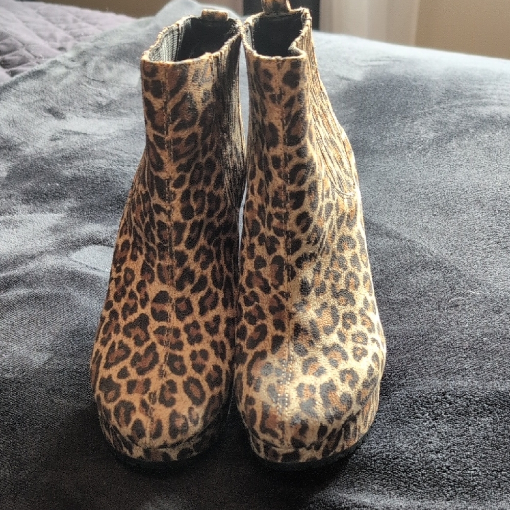BCBG Leopard Print Platform Wedge Ankle Boots